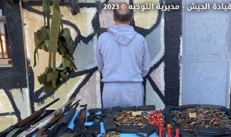 توقيف مطلوب بحوزته أسلحة وذخائر في الضنية