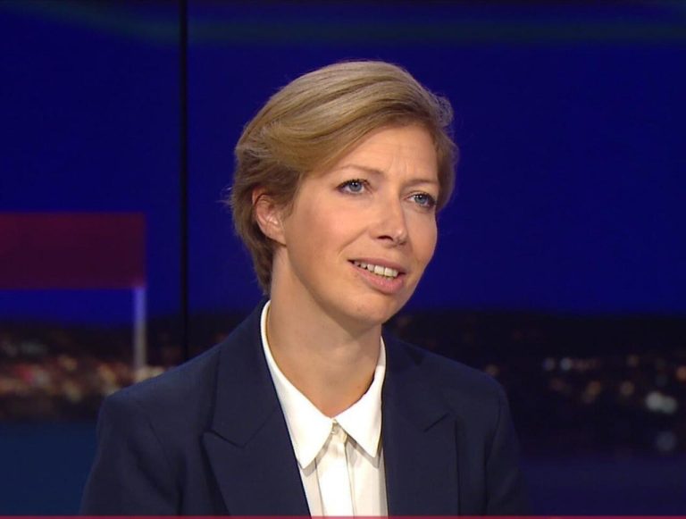 فرنسا تحضّ كوريا الشمالية على “الامتثال إلى التزاماتها الدولية”