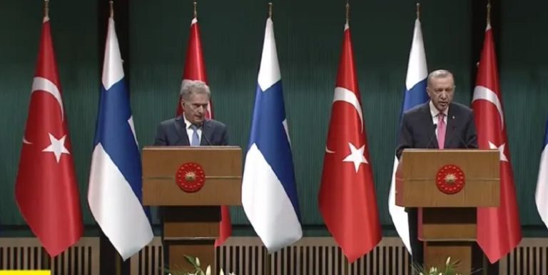 تركيا فنلندا