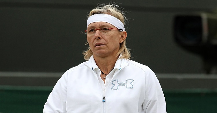 نافراتيلوفا تعلن انتصارها على مرض السرطان