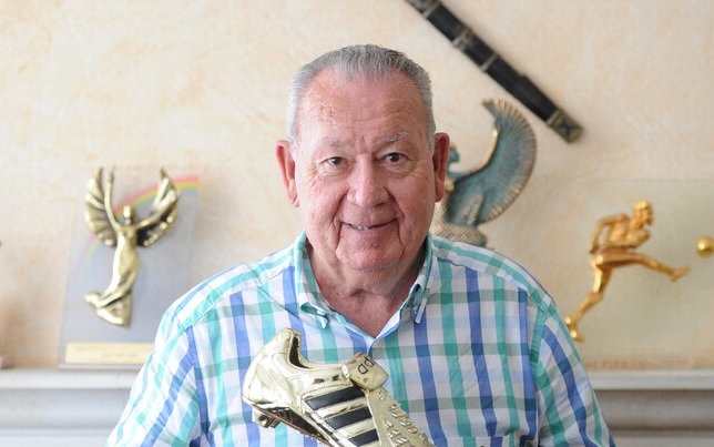 رحيل احد اعظم هدافي كوؤس العالم