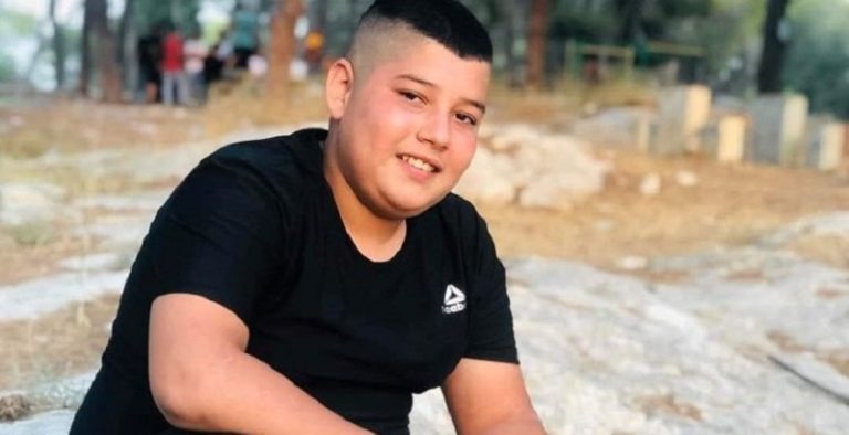 الاتحاد الأوروبي يدعو للتحقيق بإعدام الاحتلال طفلاً فلسطينياً