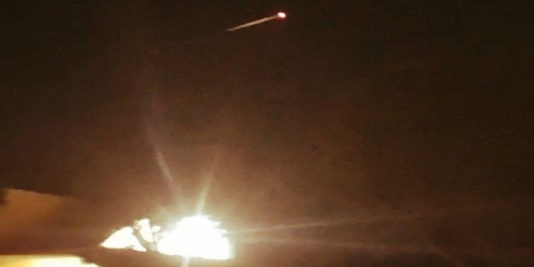 قنبلة دخانية “إسرائيلية” على مقهى لبناني عند الحدود