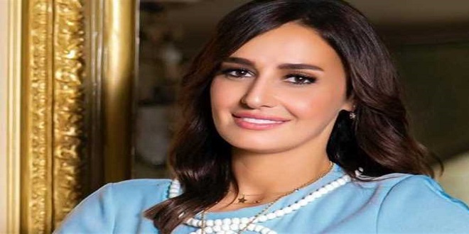 بالصورة.. حلا شيحة بلا حجاب