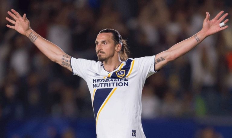 رغم خسارة ميلان.. إنجاز لابراهيموفيتش