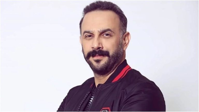 بالفيديو.. كيف عايد قصي الخولي والدته؟