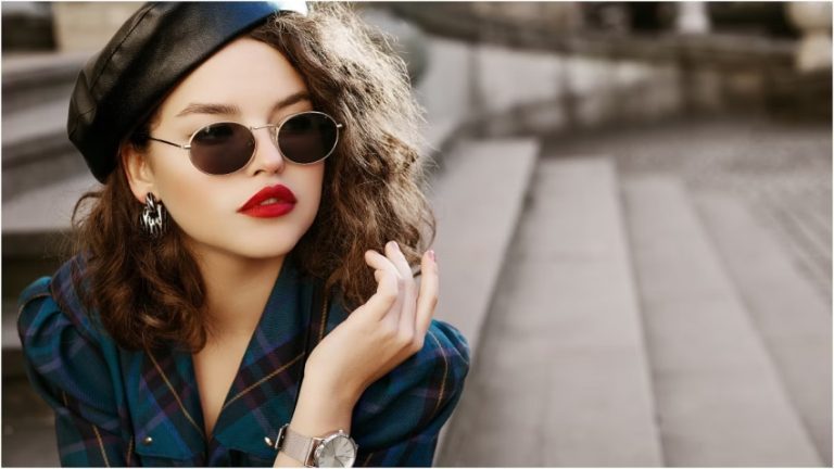 هل 2023 سيكون عام وداع “النظارات الشمسية الصغيرة”؟