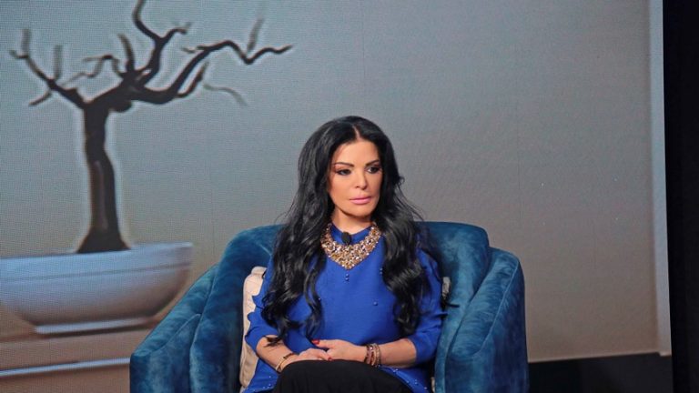 بالفيديو.. نضال الأحمدية: أدعو لأصالة وأحلام بالشفاء العاجل