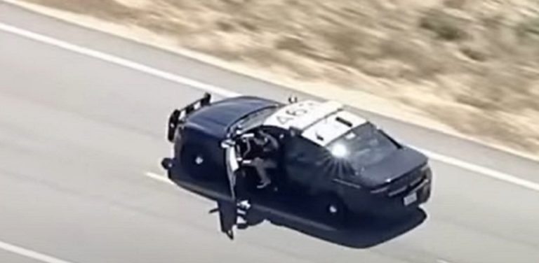 سيارة مسروقة