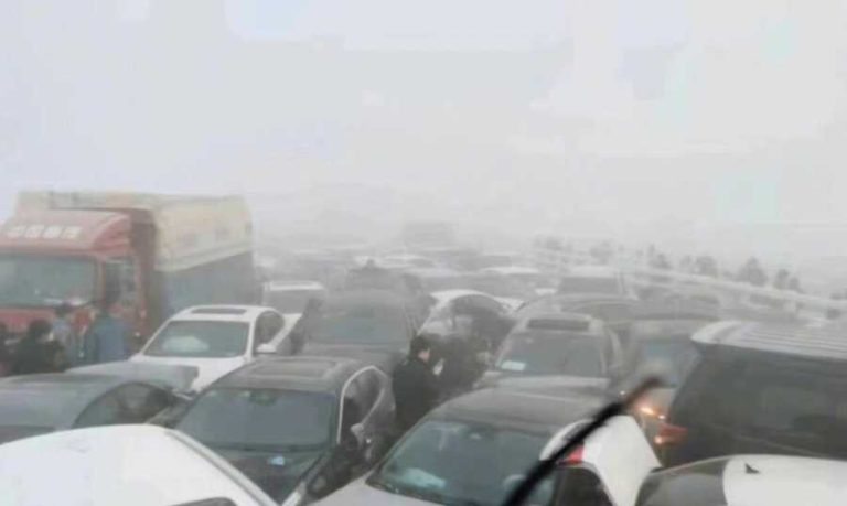 جرحى بحادث مرور في روسيا