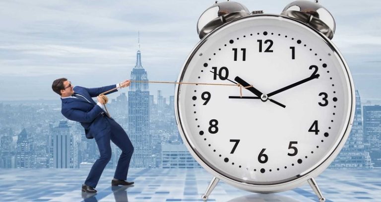 الدماغ يكشف سر الشعور بتسارع الوقت!