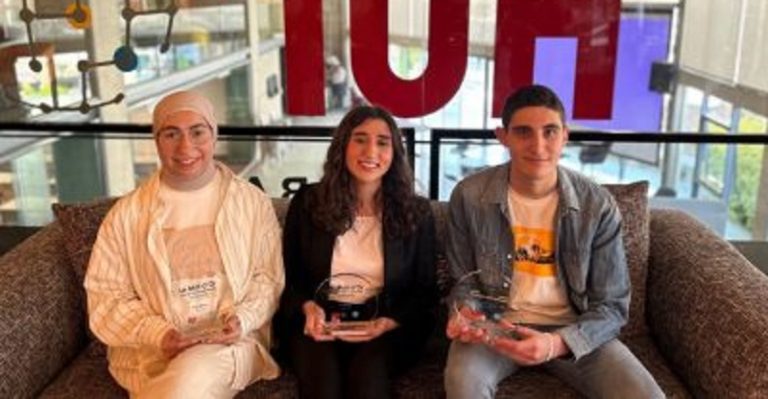 طلاب “اللبنانية” يكتسحون مسابقة “الكلمة الذهبية الفرنكوفونية”