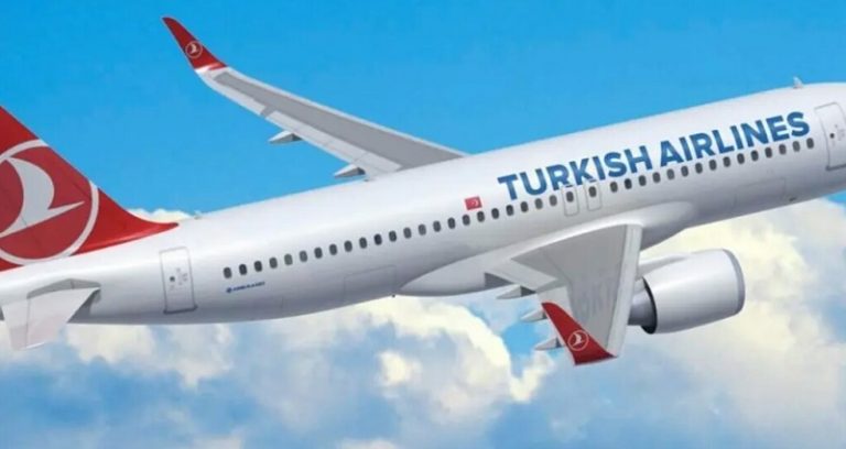 طائرة تركية