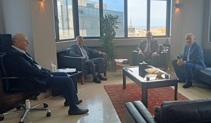 ملف نفايات بيروت بين المحافظ ووزير المال