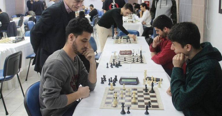 الجامعة اللبنانية تتألق ببطولة الجامعات للشطرنج