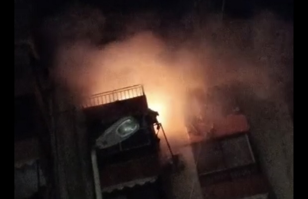 بالفيديو.. حريق في برج البراجنة