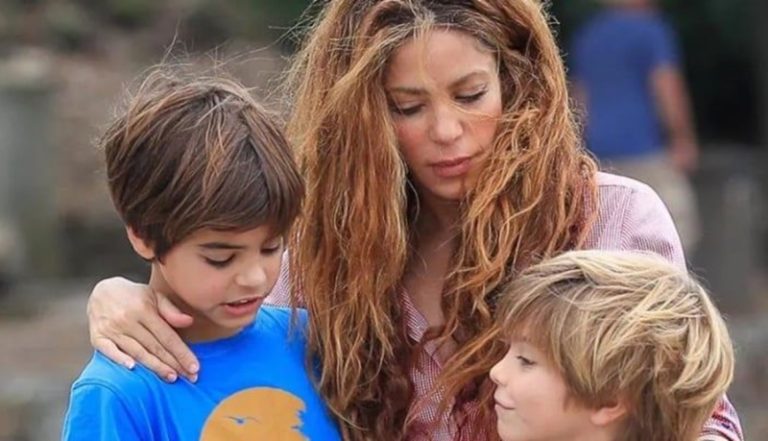 شاكيرا تودّع برشلونة برسالة مؤثرة: شكراً لكل من جفّف دموعي