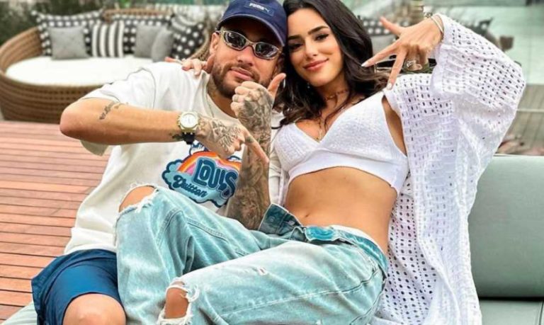 بالصور: نيمار وصديقته ينتظران مولودهما الأول