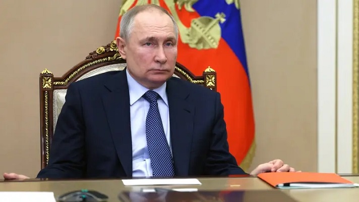 بوتين يوقع قانوناً يسهل استدعاء المجندين إلكترونياً
