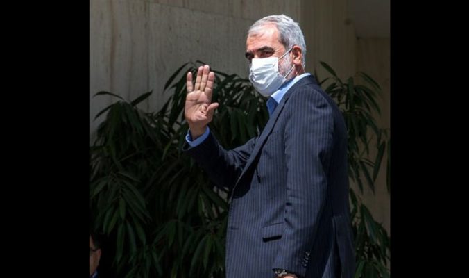 بسبب ملف تسميم الطالبات.. استقالة وزير التربية الايراني