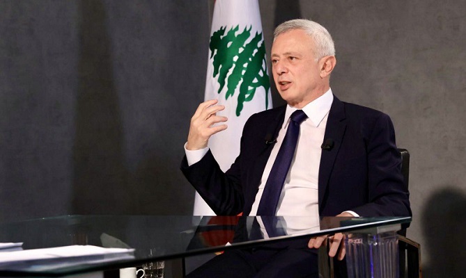 كيف رد فرنجية على عدم نيله شهادات علمية؟