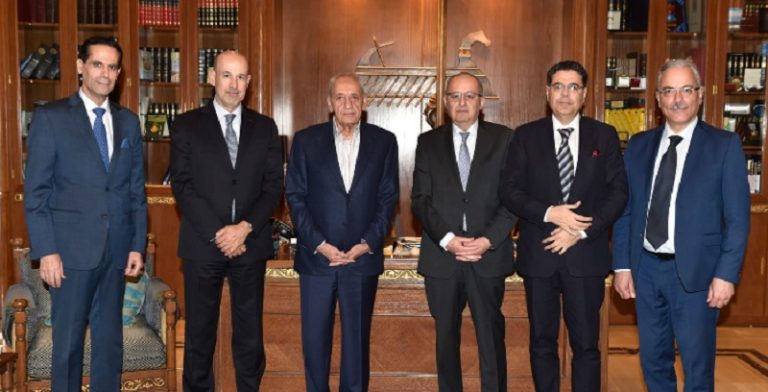 بري تسلّم تقريراً عن صفقتي استئجار وشراء مباني