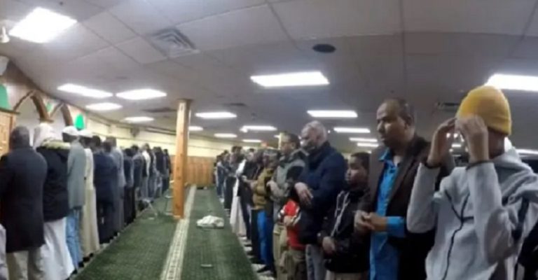 لأول مرة.. مدينة أميركية ترفع الأذان بجميع أوقات الصلاة