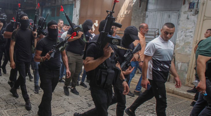 شهيدان باقتحام العدو نابلس.. و”عرين الأسود” تتصدى