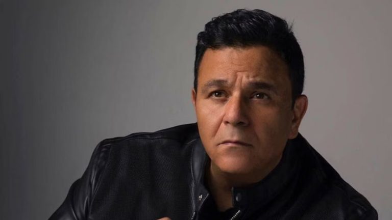 محمد فؤاد يثير الجدل.. وشكوك بخضوعه لعملية تجميل (صور)