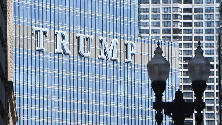 بعد دخولها لفندق يملكه ترامب.. إعتقال إمرأة مسلحة