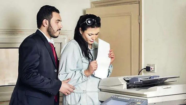 “تحرش جنسي” في وسيلة إعلامية