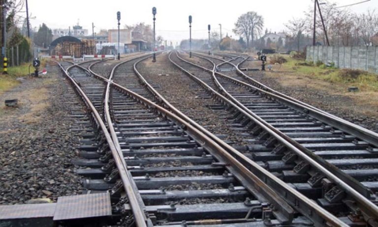 العراق: مشروع الربط السككي مع ايران لنقل المسافرين فقط