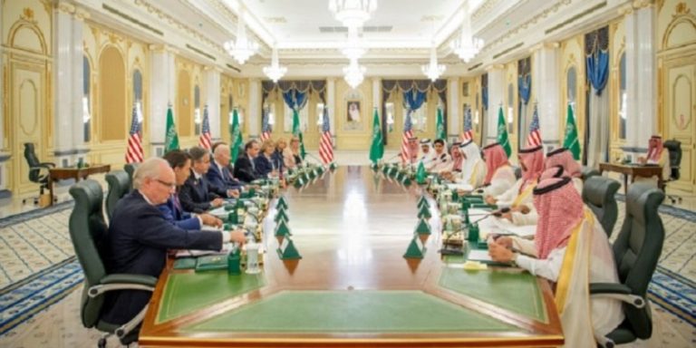 “بركان” السودان يستهدف “القمة”.. ولبنان ينتظر “الصندوق”.. أو “س ـ س”!