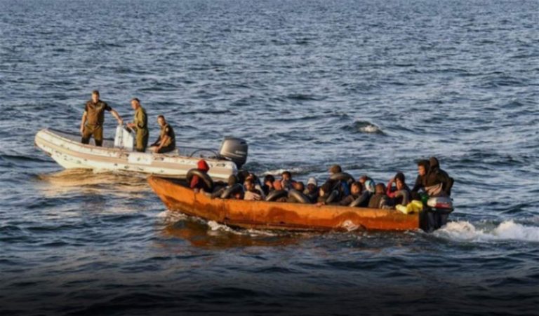 إنقاذ 440 مهاجرا من قارب قبالة مالطا