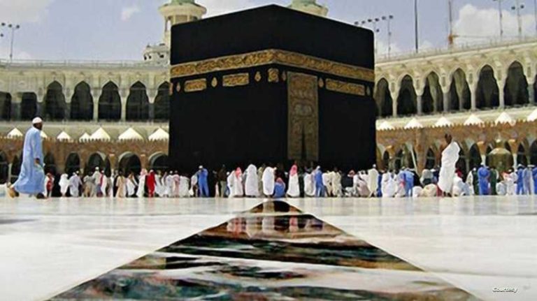 رغم الحرارة.. ما سبب برودة أرضيات الحرم المكي؟