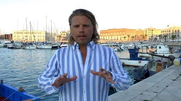 يضلل النساء ويتبرع بـ “حيواناته المنوية”.. هولندي ينجب 550 طفلا