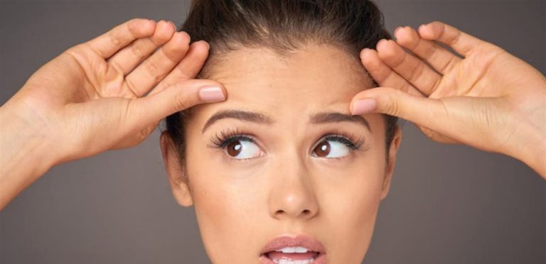 بين الدهنية والجافة.. أي بشرة عرضة للتجاعيد أكثر؟