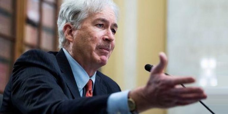 مدير المخابرات الأميركية زار السعودية سرّاً: منزعجون من التقارب مع إيران وسوريا!