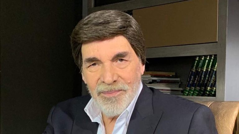 عن من قال ياسر العظمة “مجانين وجهلة”؟