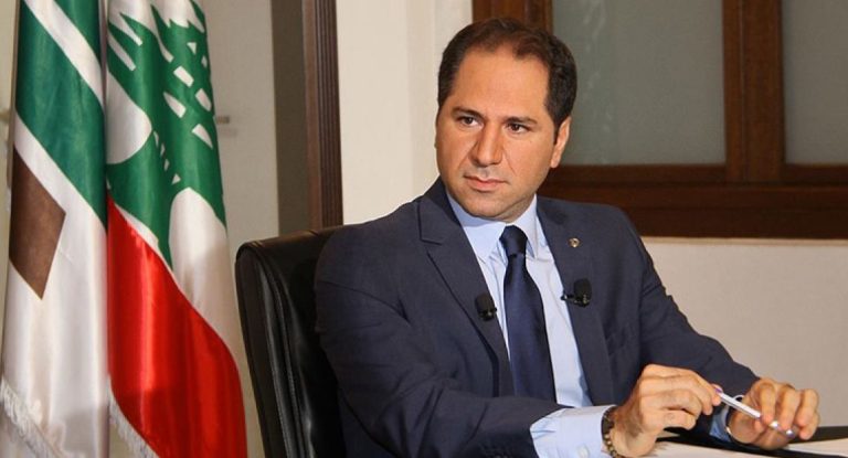 الجميل: نرفض أن يكون الرئيس ملك “الحزب”