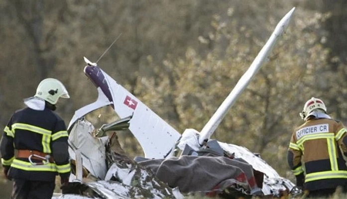 سويسرا.. مقتل 3 أشخاص في تحطم طائرة