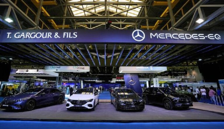 معرض سيارات