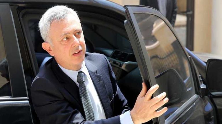 فرنجيّة يزور بخاري