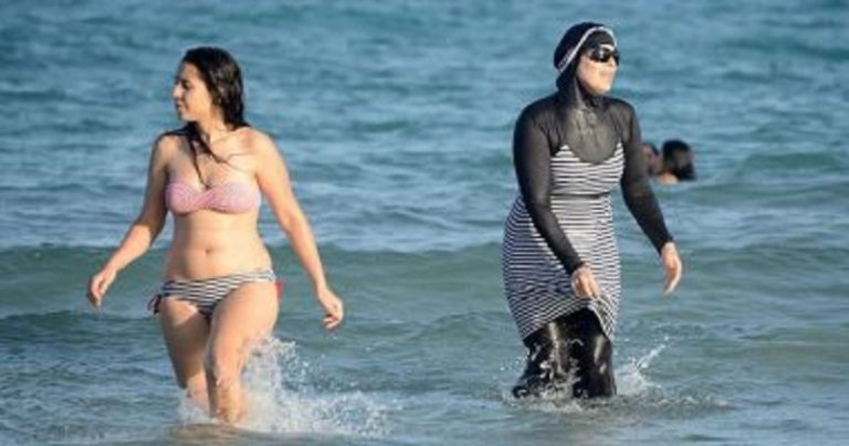 الحجاب بوركيني مايو