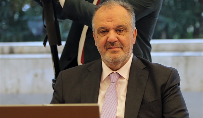 تأديب مدير عام “لم يخضع” لبوشكيان