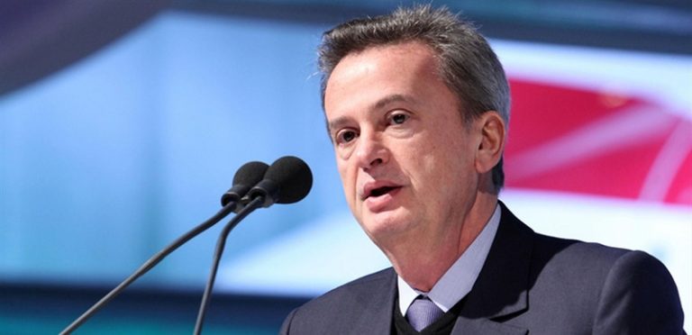 جدل حول موقف واشنطن من الحاكم