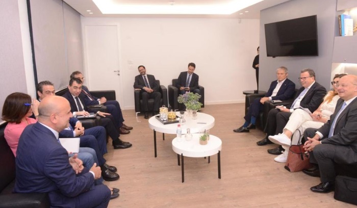 التيار اوروبا