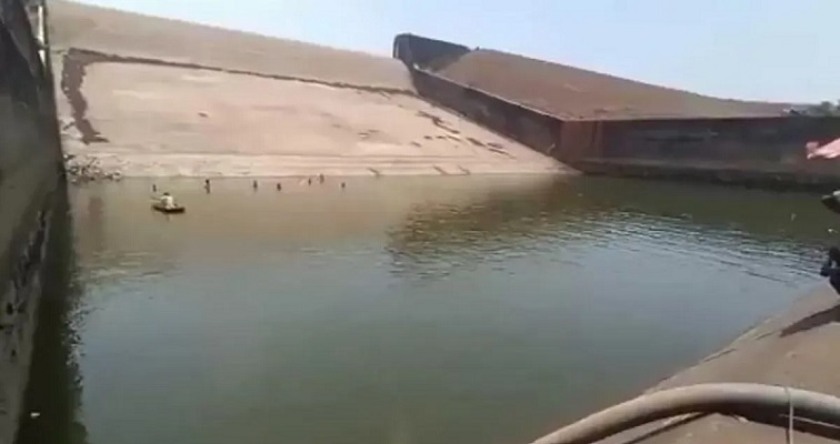 مسؤول يأمر بإفراغ سد من المياه.. “لإنقاذ هاتفه”