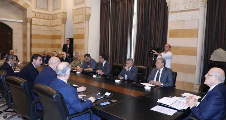 اجتماع في السّراي بحث في ملف تهريب الممنوعات عبر المعابر