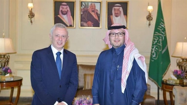 فرنجية وبخاري